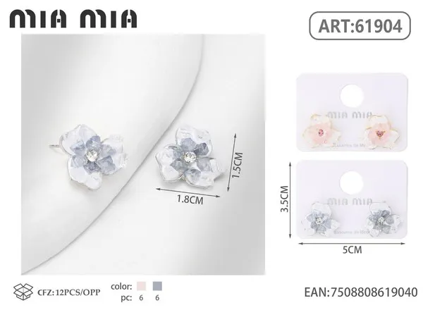 Aretes de flor con circonia