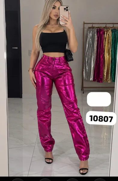Pantalón metalizado