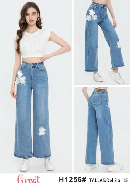 Jeans con aplicaciones florales