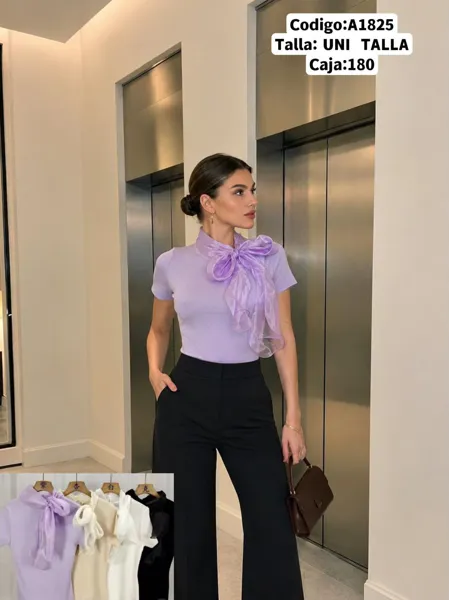 Blusa con lazo