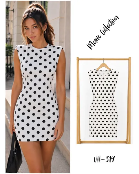Vestido corto de lunares