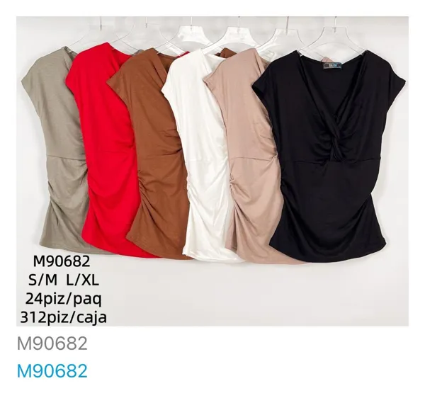 Top de manga corta con fruncido frontal-M90682