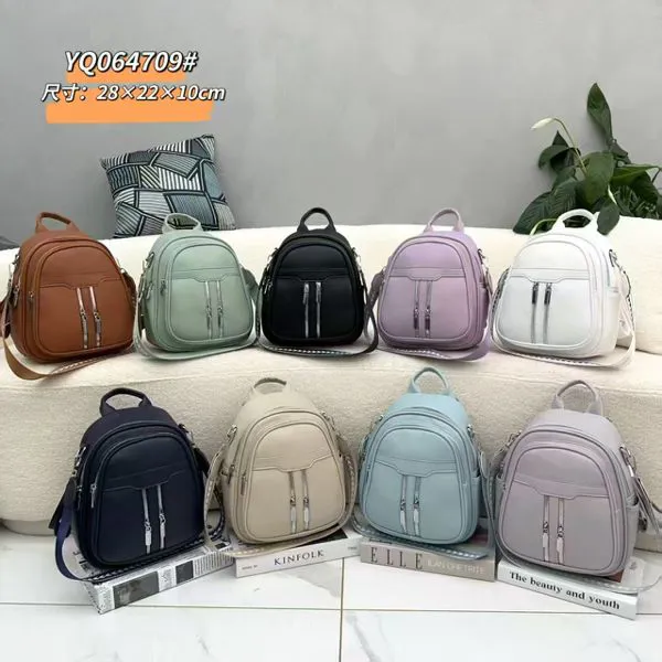 Mini mochila de nailon para mujer