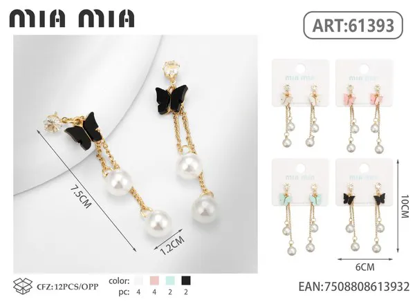Aretes de mariposa negra con perlas colgantes