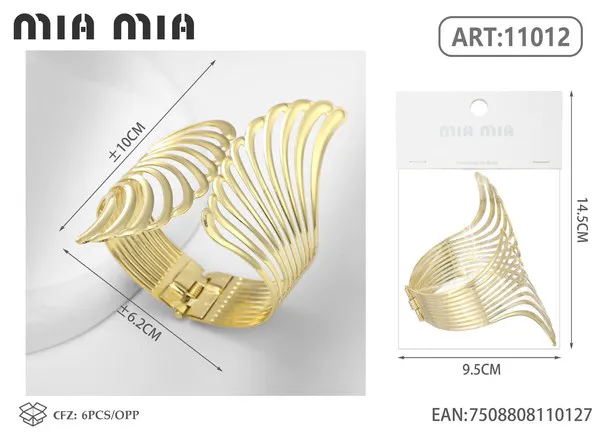 Brazalete de moda dorado con diseño calado de alas
