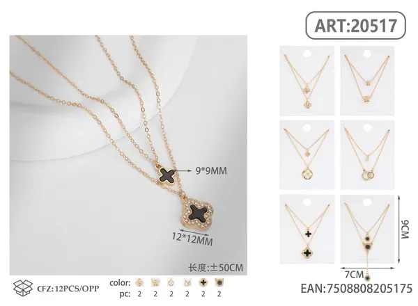 Collar dorado de doble capa con dijes de trébol