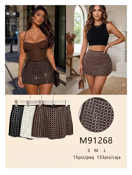 Falda con pedrería