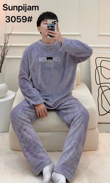 Conjunto de pijama de felpa para hombre con estampado de osito, color lila