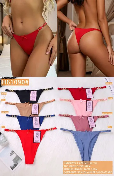 Tanga con tiras decoradas