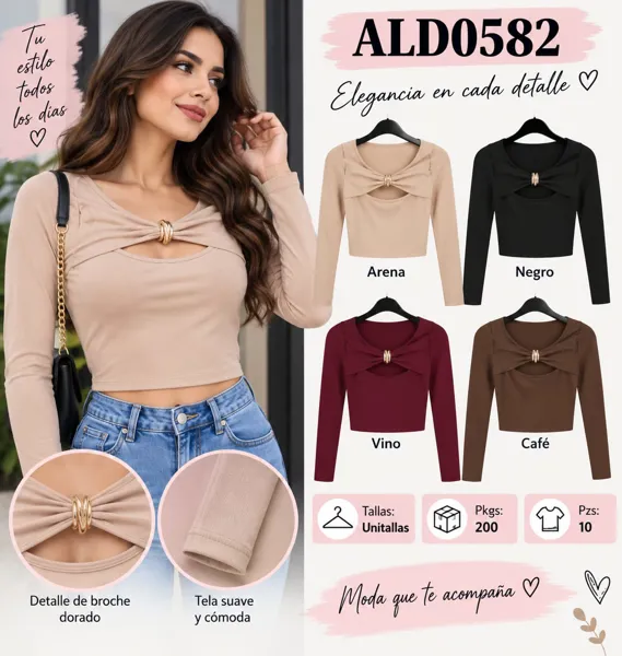 Blusa con detalle de broche