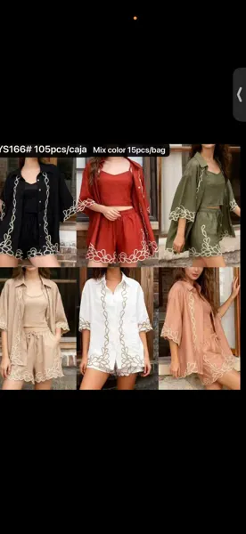 Conjunto de tres piezas con camisa, top y shorts con bordado calado