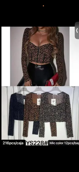 Top corto de manga larga con estampado de leopardo-YS228
