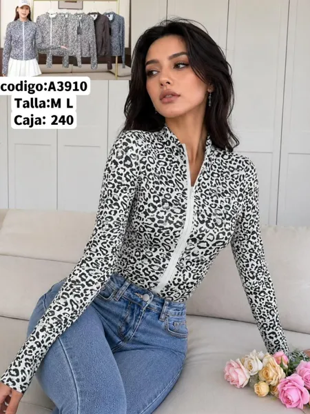 Blusa con cierre estampado animal print