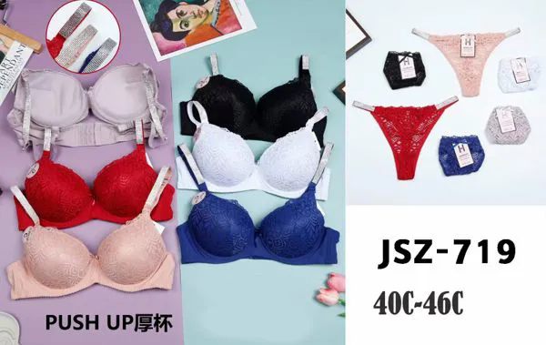 Conjunto de sostén push-up de encaje copa C