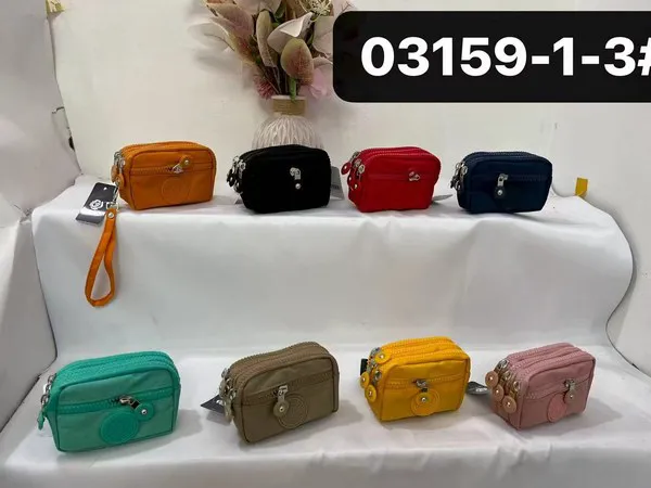 Bolsa pequeña de nylon tipo cámara