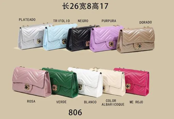 Bolsa acolchada con cadena