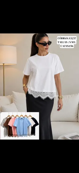 Blusa con detalle de encaje