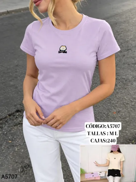 Playera con bordado sonrisa