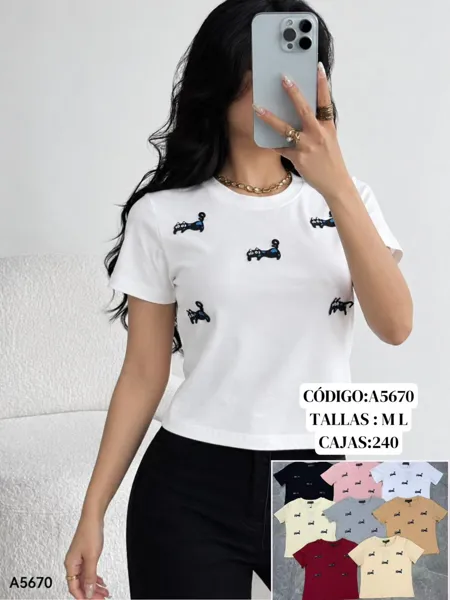 Camiseta con estampado de gatos