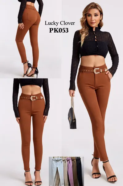 Pantalones ajustados con cinturón