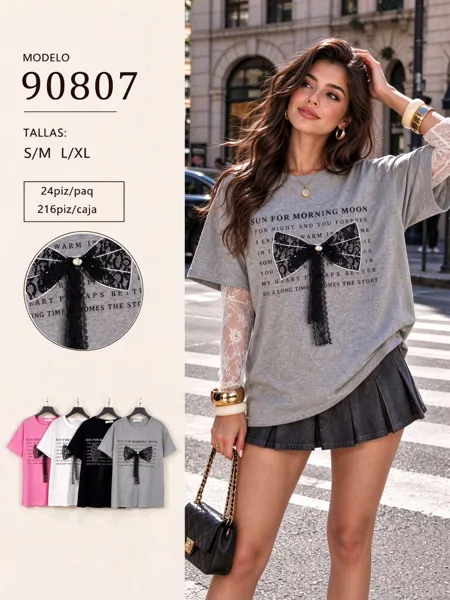 Playera con estampado y detalle de lazo