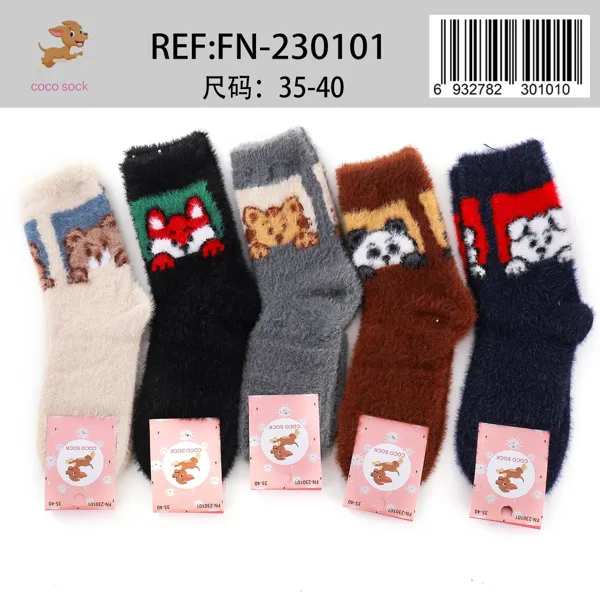Calcetines de felpa con diseño de animales