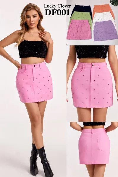 Falda corta con pedrería