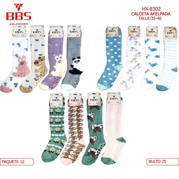 Calcetas largas afelpadas con estampado