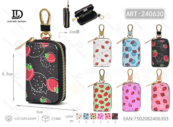 Llavero Monedero Rectangular con Estampado de Fresas