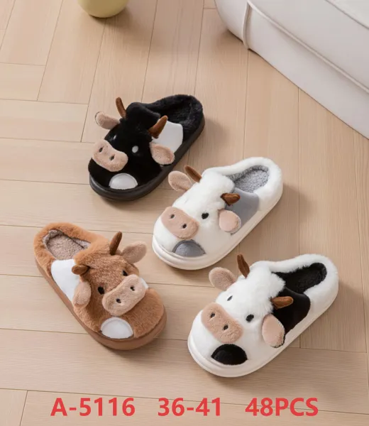 Pantuflas de felpa con diseno de vaquita para mujer