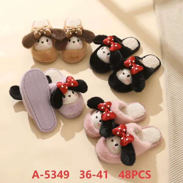 Pantuflas de felpa con orejas y moño de lunares para mujer