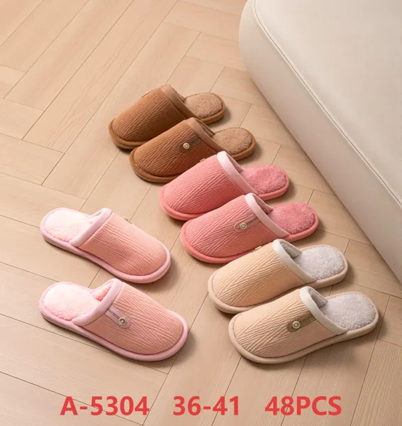 Pantuflas de felpa acanaladas con forro para mujer
