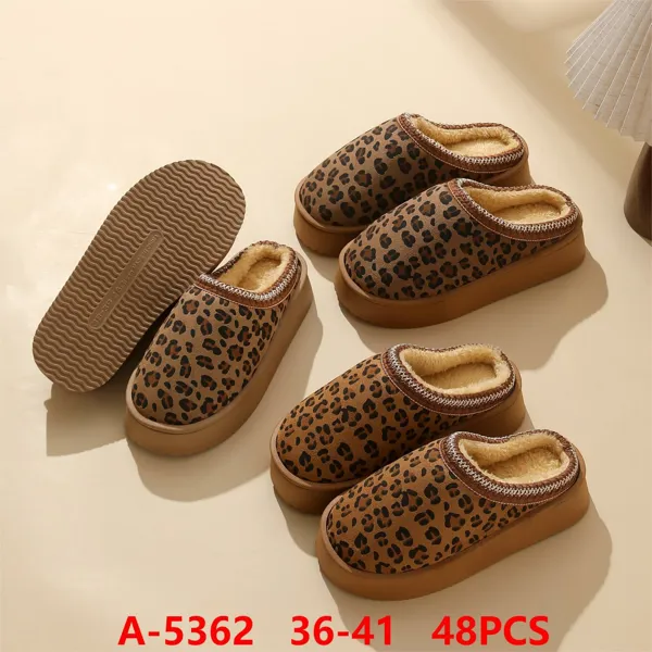 Pantuflas de felpa con estampado de leopardo para mujer