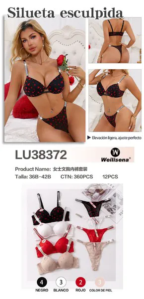 Conjunto de sostén push-up y tanga con corazones