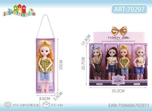 Muñeca articulada de 9 pulgadas con blusa a cuadros y jeans en caja con asa