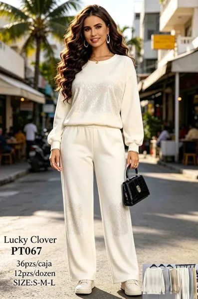 Conjunto de sudadera y pantalón con pedrería para mujer