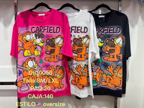 Playera oversize estampado de gato naranja animado con pedrería para mujer