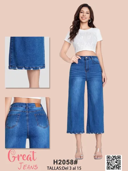 Jeans capri de pierna ancha con bajo deshilachado para mujer