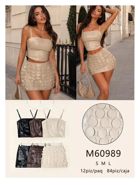 Conjunto de top y falda