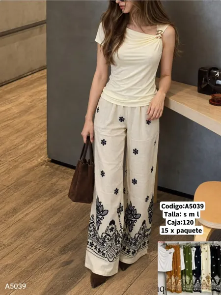 Conjunto de blusa y pantalón