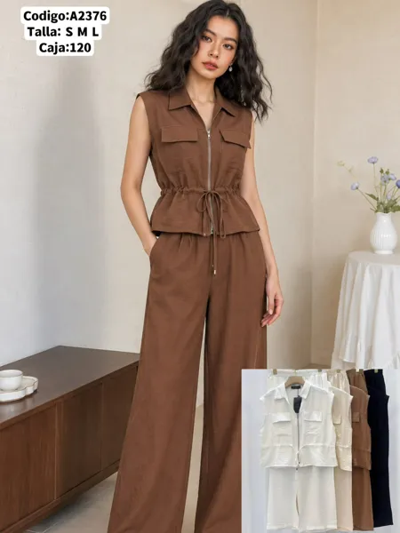 Conjunto de chaleco y pantalón