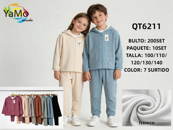 Conjunto de sudadera con capucha y pantalón