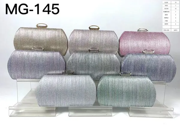 Bolso de fiesta ovalado metalizado plisado con asa de argolla