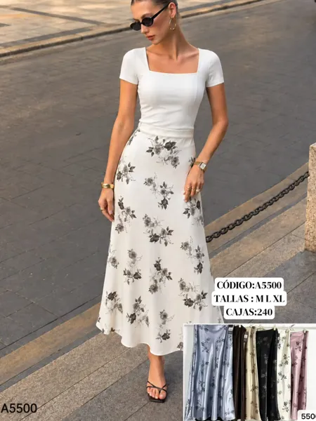 Falda larga de satín con estampado floral