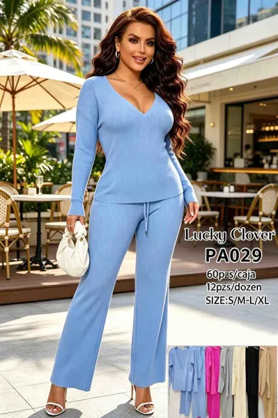 Conjunto de top escote V y pantalón ancho de punto