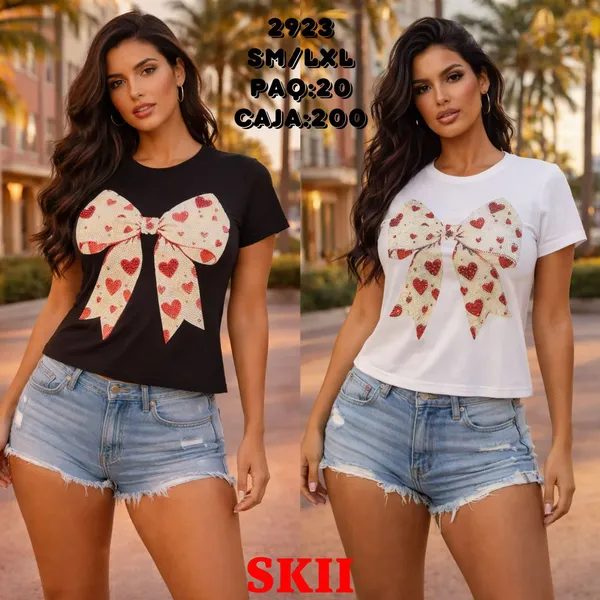 Playera con estampado de moño y corazones-2923