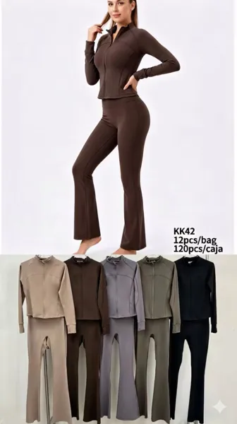 Conjunto deportivo de chaqueta con cremallera y leggings acampanados-KK42