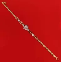 Pulsera de marca reconocida