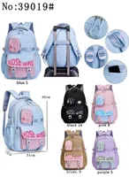 Mochila con bolsillo frontal